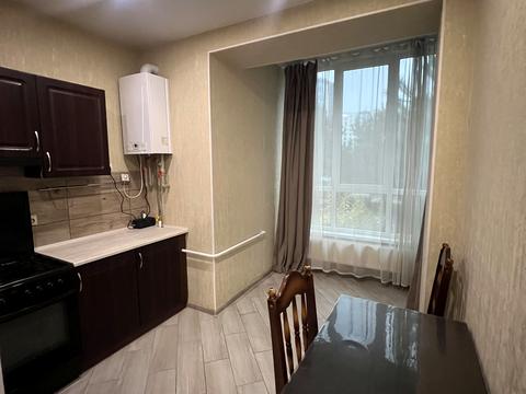 квартира за адресою Героїв Небесної Сотні просп., 18/8