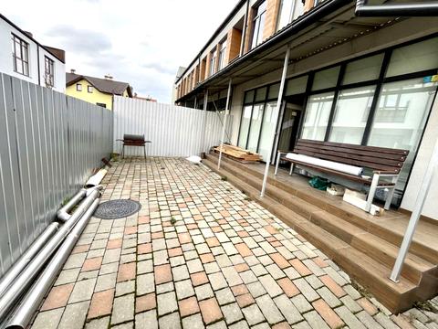 будинок за адресою Дмитра Яворницького вул.