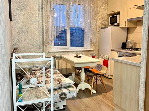 квартира за адресою Володимира Івасюка вул. (Головка), 18