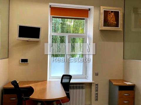 комерційна за адресою Січових Стрільців вул. (Артема), 5