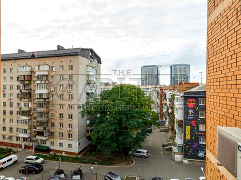 квартира за адресою Лабораторний пров., 6