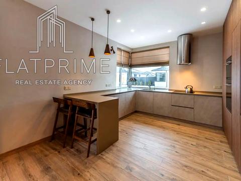 будинок за адресою Привітна вул. (Возз'єднання)