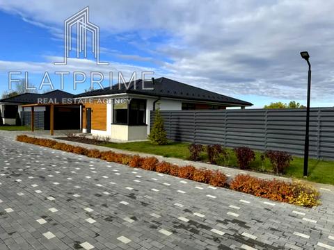 будинок за адресою Привітна вул. (Возз'єднання)