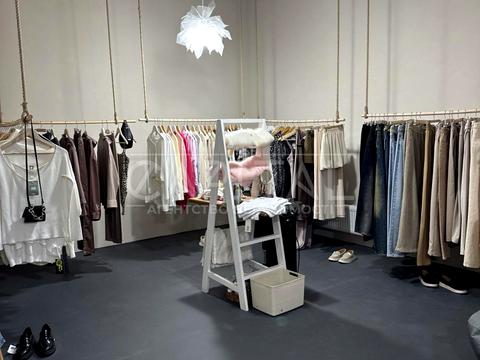 комерційна за адресою Левка Лук'яненка вул. (Маршала Тимошенка), 21к8