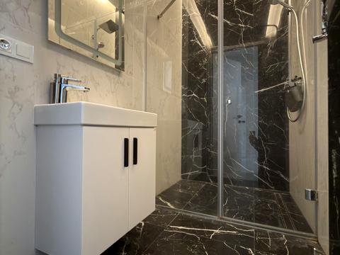 будинок за адресою с. Поршна, Озерна