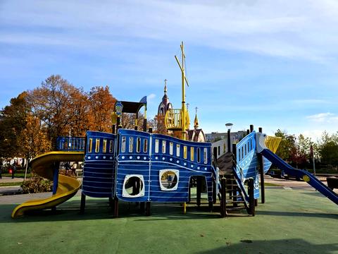 квартира за адресою Осіння вул., 11