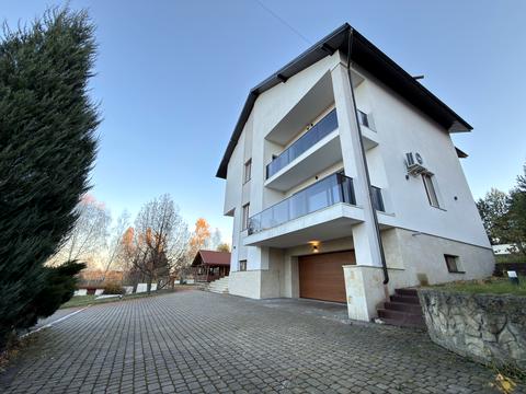 будинок за адресою с. Поршна, Озерна