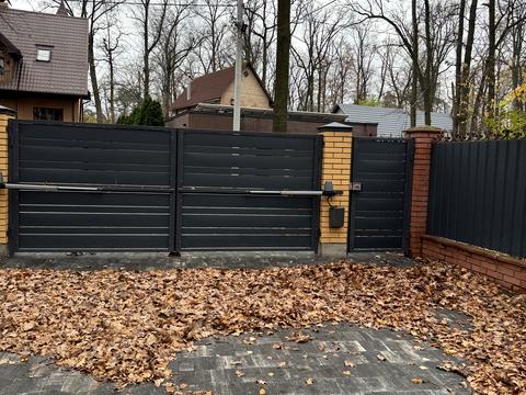 дом по адресу Українська ул., 26