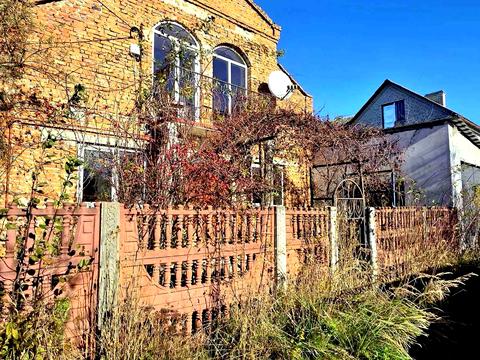 будинок за адресою Троянда