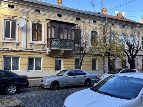 квартира за адресою Богдана Хмельницького вул., 12