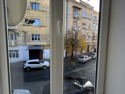 квартира за адресою Богдана Хмельницького вул., 12