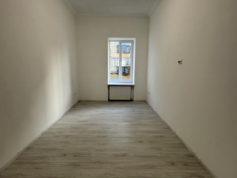 квартира за адресою Богдана Хмельницького вул., 12