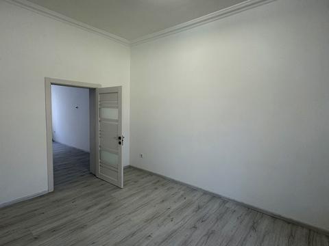 квартира за адресою Богдана Хмельницького вул., 12