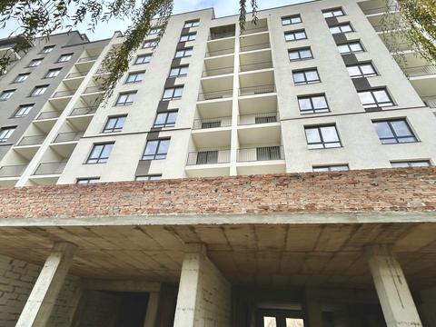 комерційна за адресою Володимира Івасюка вул., 13