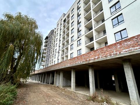 комерційна за адресою Володимира Івасюка вул., 13