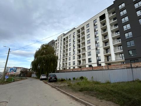 комерційна за адресою Володимира Івасюка вул., 13