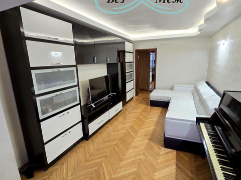 квартира по адресу Николая Ушакова ул., 12