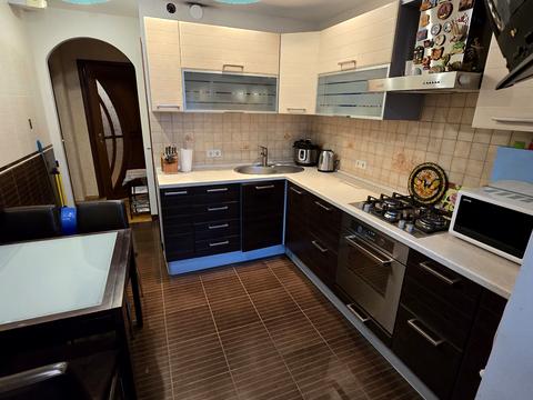 квартира по адресу Николая Ушакова ул., 12