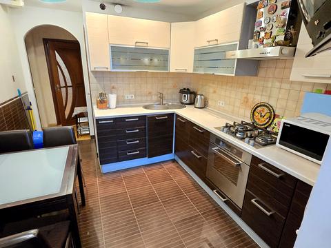 квартира по адресу Николая Ушакова ул., 12