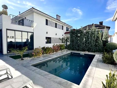 дом по адресу Рейдовий пров.