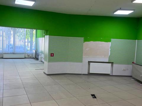 комерційна за адресою Харківське шосе, 60