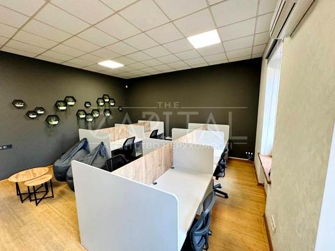 комерційна за адресою Павлівська вул., 10