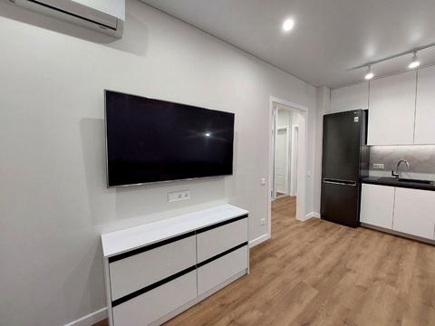 квартира за адресою Салютна вул., 2к6