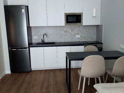 квартира за адресою Салютна вул., 2к6