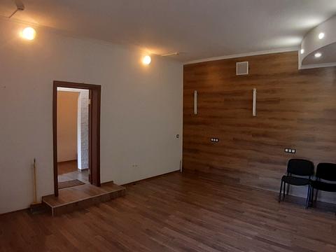 комерційна за адресою Казимира Малевича вул. (Боженка), 40