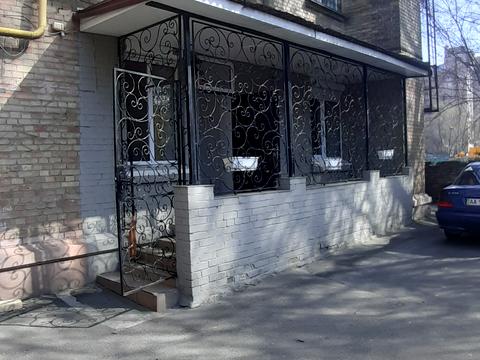 комерційна за адресою Казимира Малевича вул. (Боженка), 40