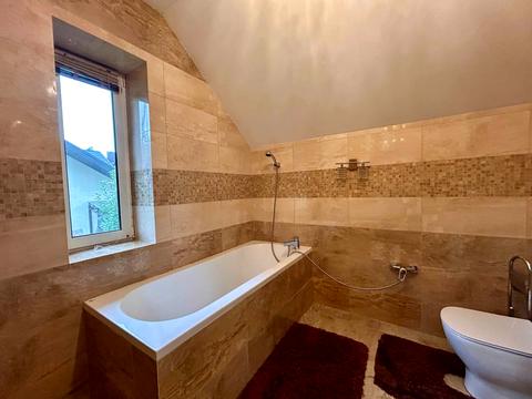 будинок за адресою Героїв вул.