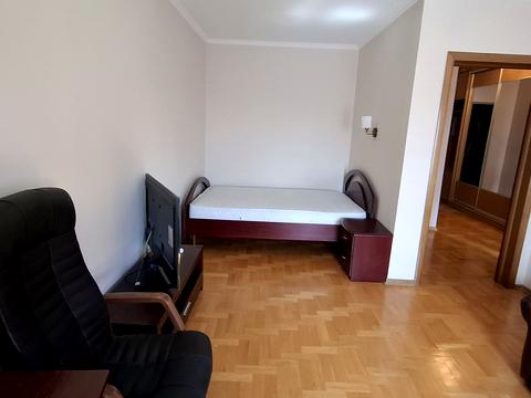 квартира за адресою Валерія Лобановського просп. (Червонозоряний), 4-Б