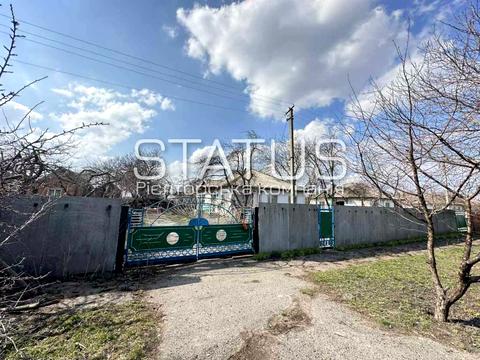 будинок за адресою с. Човно-Федорівка, Миру