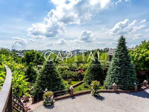 дом по адресу Миколи Миклухи-Маклая ул. (Дежнєва)