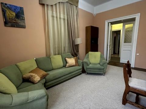 квартира за адресою Пекарська вул., 3