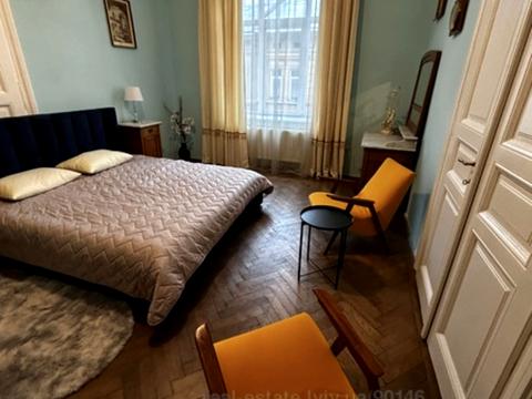 квартира за адресою Пекарська вул., 3