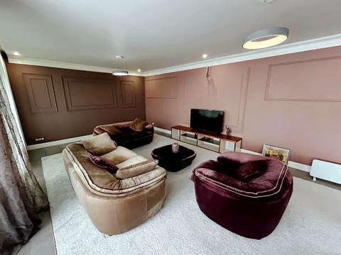 квартира за адресою Андрія Верхогляда вул. (Михайла Драгомирова), 14