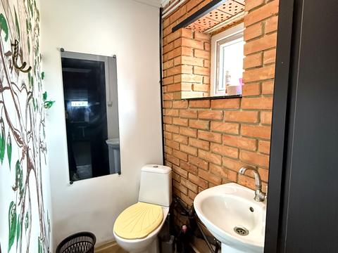 комерційна за адресою Преображенська вул., 16