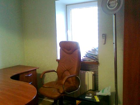 комерційна за адресою Анни Ахматової вул., 5