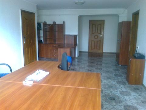 комерційна за адресою Анни Ахматової вул., 5