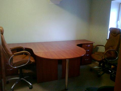 комерційна за адресою Анни Ахматової вул., 5