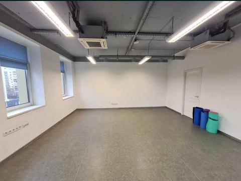 комерційна за адресою Валерія Лобановського просп., 119