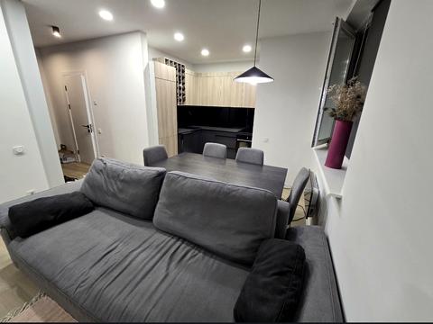 квартира по адресу Практичная ул., 2