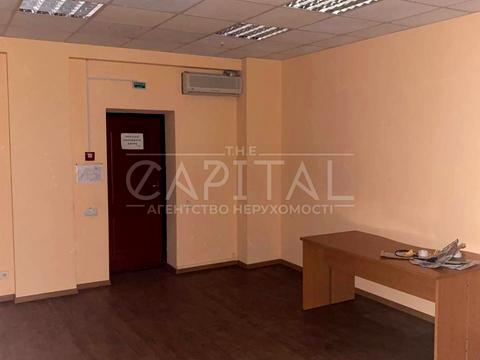 комерційна за адресою Саперно-Слобідська вул., 25