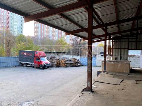 комерційна за адресою Саперно-Слобідська вул., 25