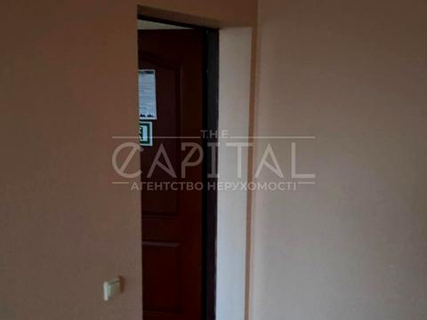 комерційна за адресою Саперно-Слобідська вул., 25