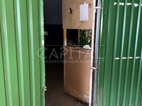 комерційна за адресою Саперно-Слобідська вул., 25