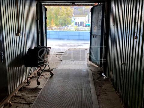 комерційна за адресою Саперно-Слобідська вул., 25