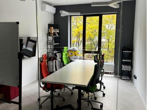 комерційна за адресою Київ, Василя Тютюнника вул. (Анрі Барбюса), 28-А