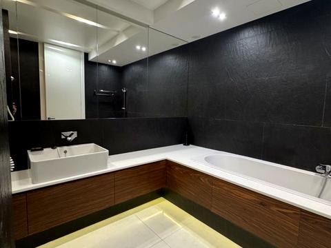 квартира по адресу Раисы Окипной ул., 18